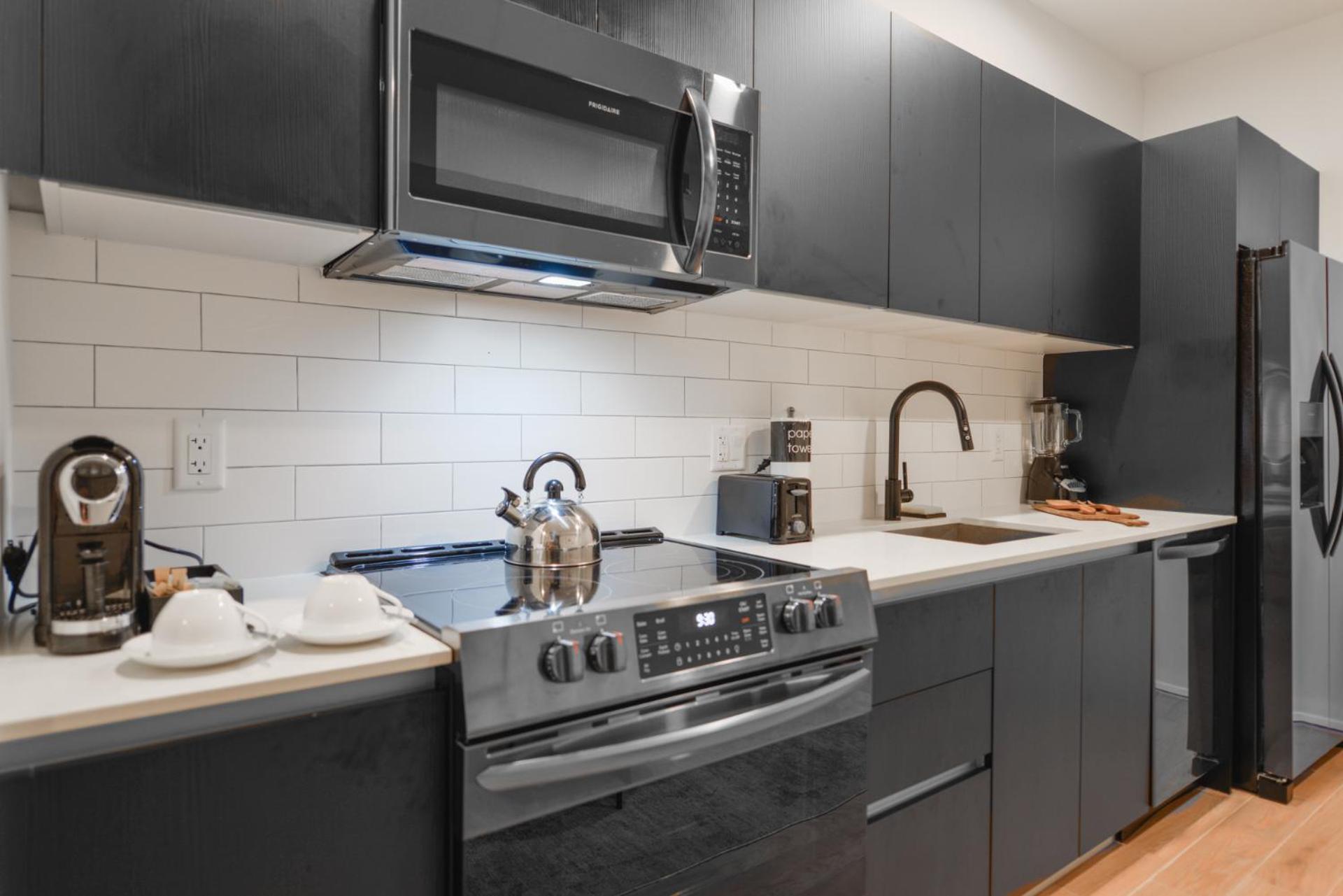 Apartment Bayside Luxury: Studio Near Bayfront Park