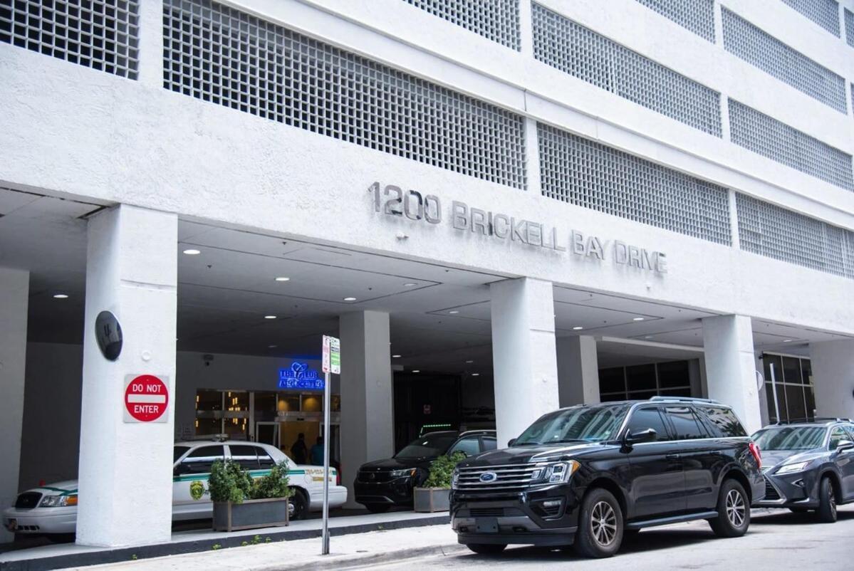Casa de férias Bnb Hyperion - Luxe 3b W City & Ocean Views Miami