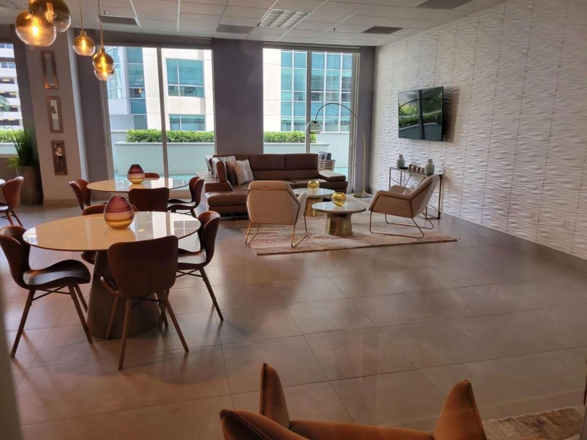 Casa de férias Bnb Hyperion - Luxe 3b W City & Ocean Views *