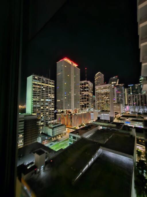 Apartment Downtown Elegance. 17th Floor Yotelpad Miami