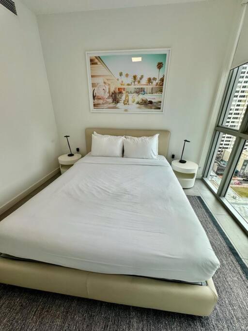 Apartment Downtown Elegance. 17th Floor Yotelpad *