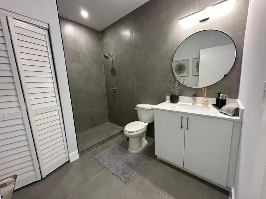 Cozy 4bed In Calle 8 Miami