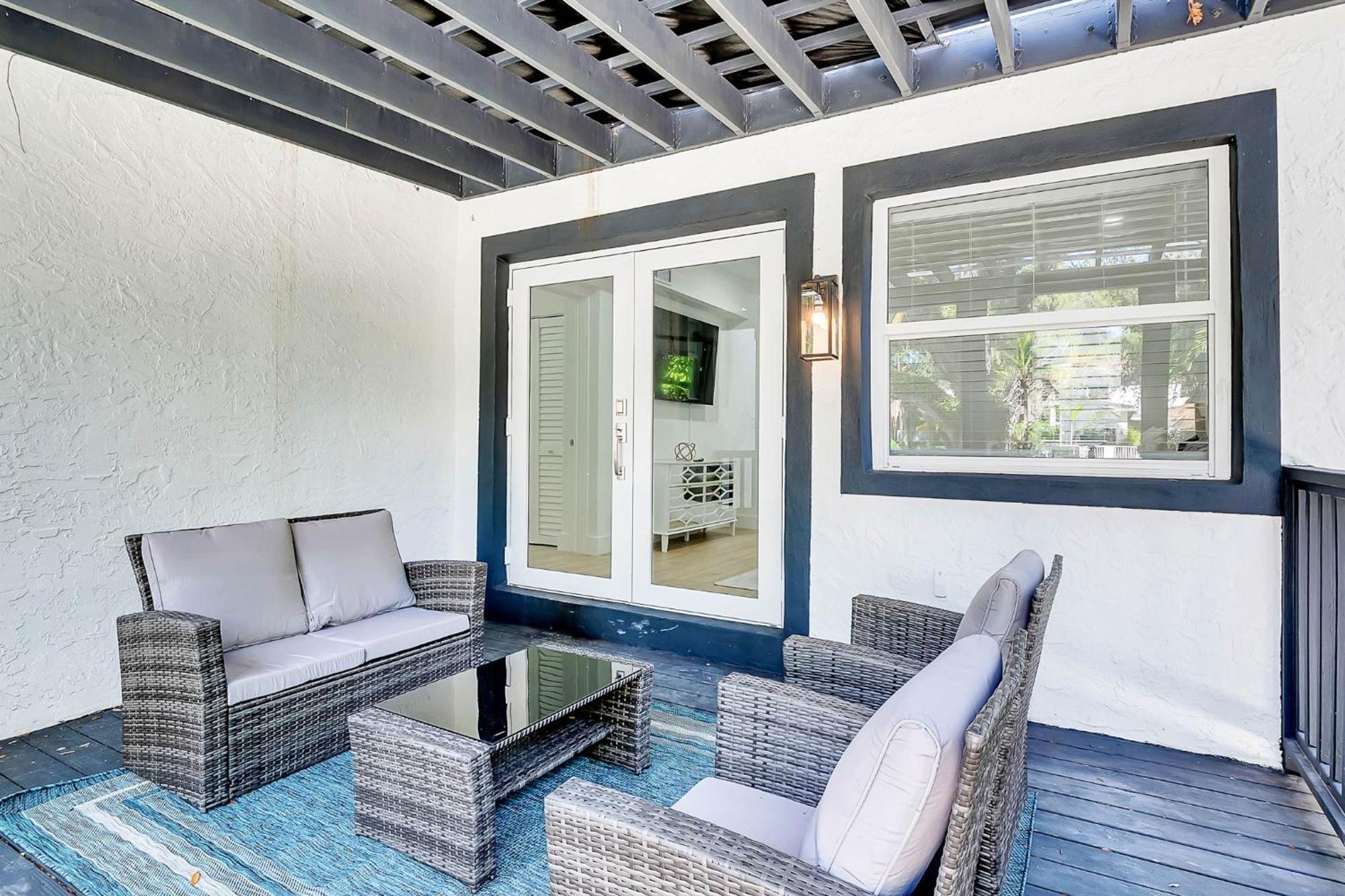 Tropicale Stunning 4 Bedroom 4 Bath With Pool And Bbq Miami