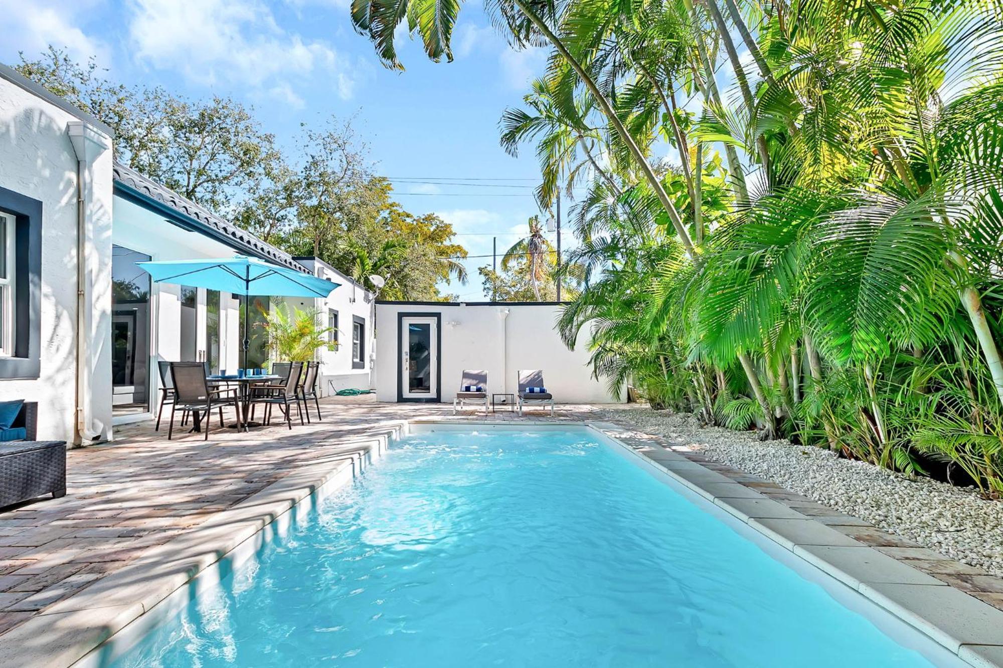 Tropicale Stunning 4 Bedroom 4 Bath With Pool And Bbq * Miami