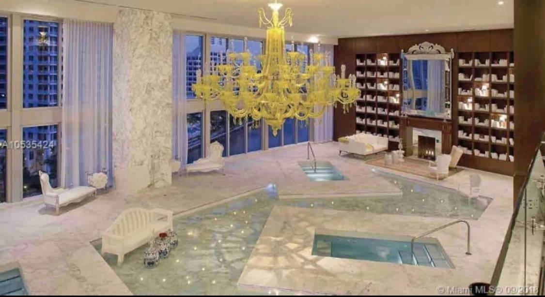 Icon Brickell Residences Apartment Miami