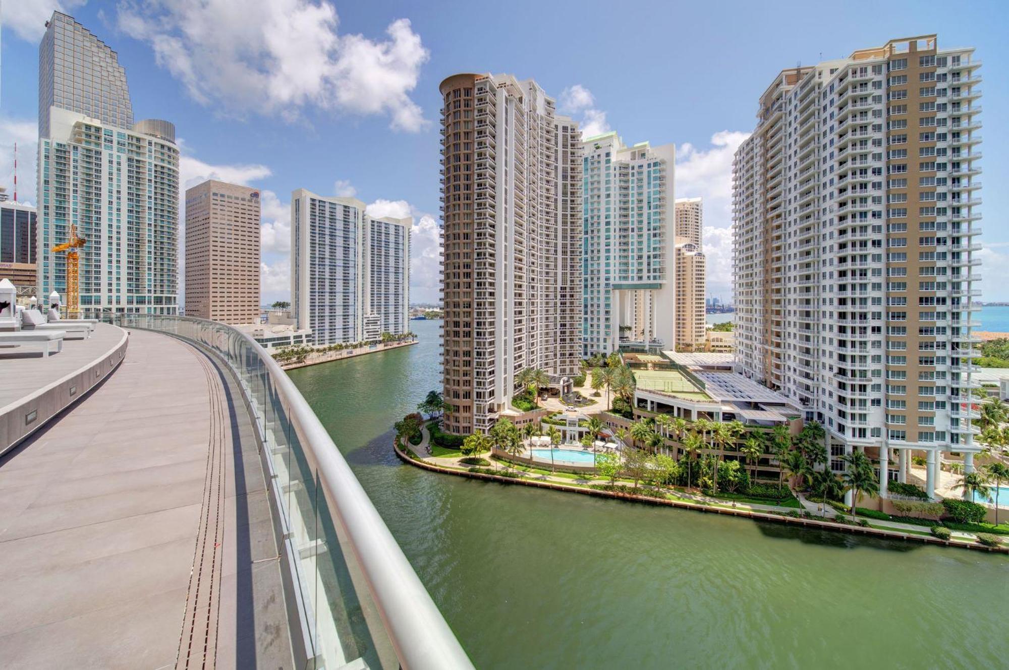 Icon Brickell Residences Apartment Miami