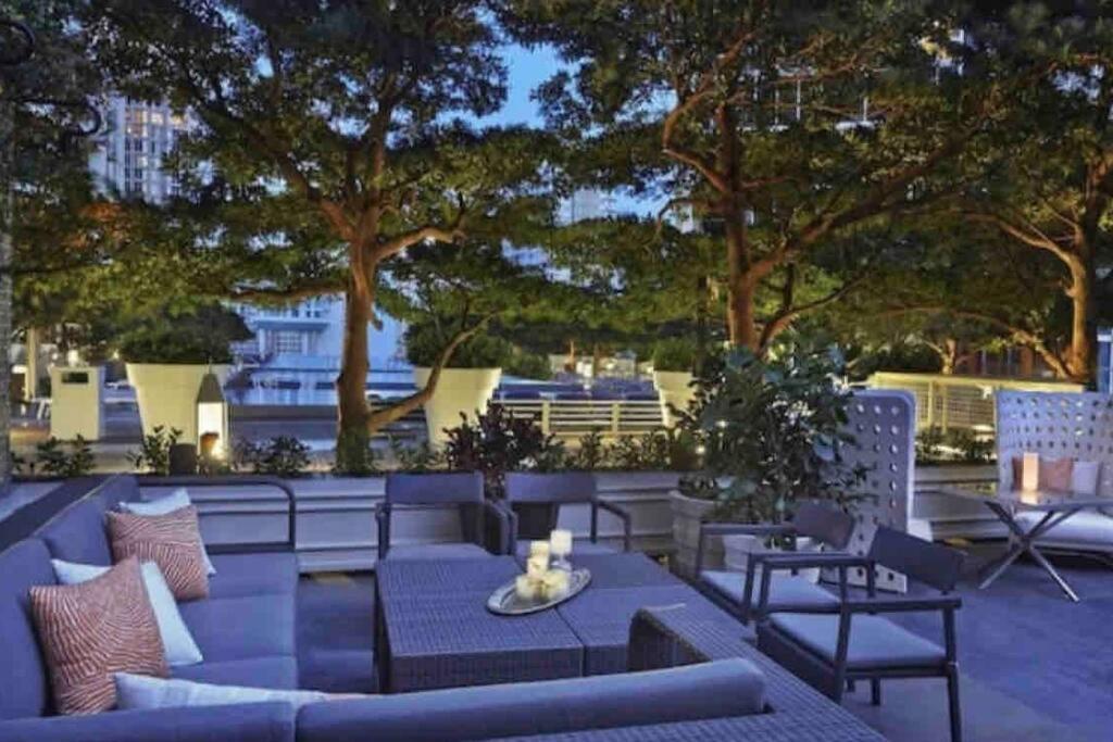 41st Floor Icon Brickell Corner 2 Bed/2bath With Bay And Cityview • 5 Star Apartment