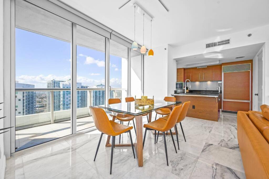 Apartment 41st Floor Icon Brickell Corner 2 Bed/2bath With Bay And Cityview • 5 Star *