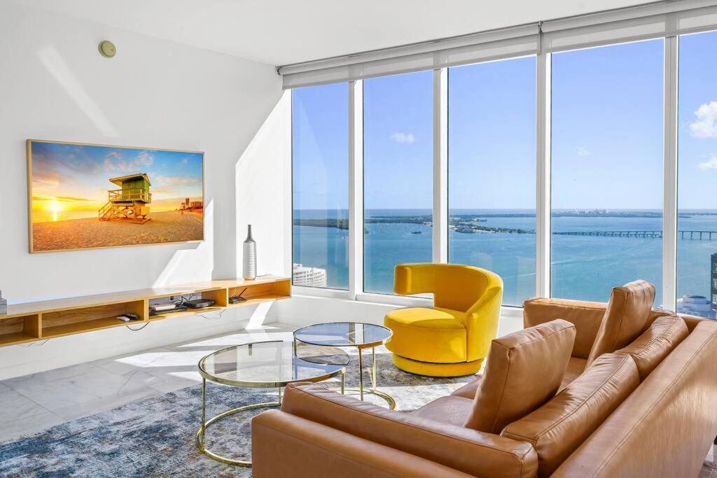 41st Floor Icon Brickell Corner 2 Bed/2bath With Bay And Cityview • 5 Star Apartment