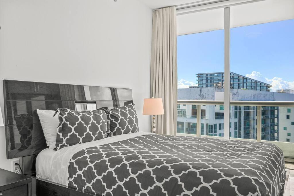 Apartment 41st Floor Icon Brickell Corner 2 Bed/2bath With Bay And Cityview • 5 Star *