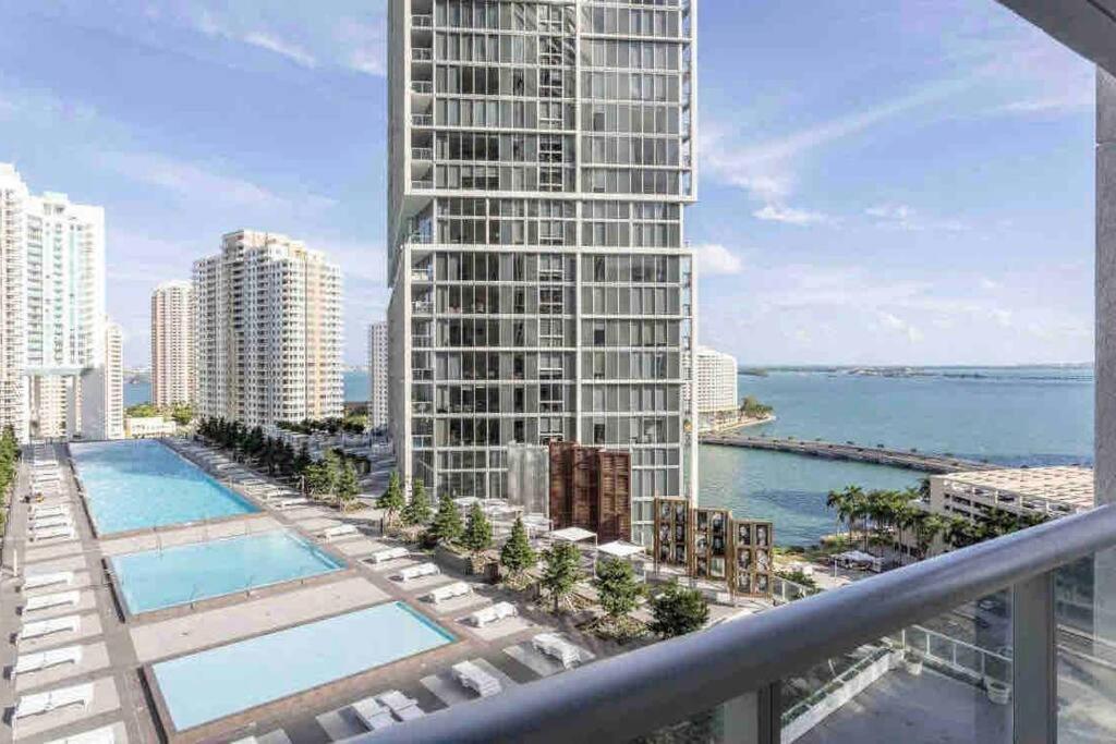 41st Floor Icon Brickell Corner 2 Bed/2bath With Bay And Cityview • 5 Star * Miami