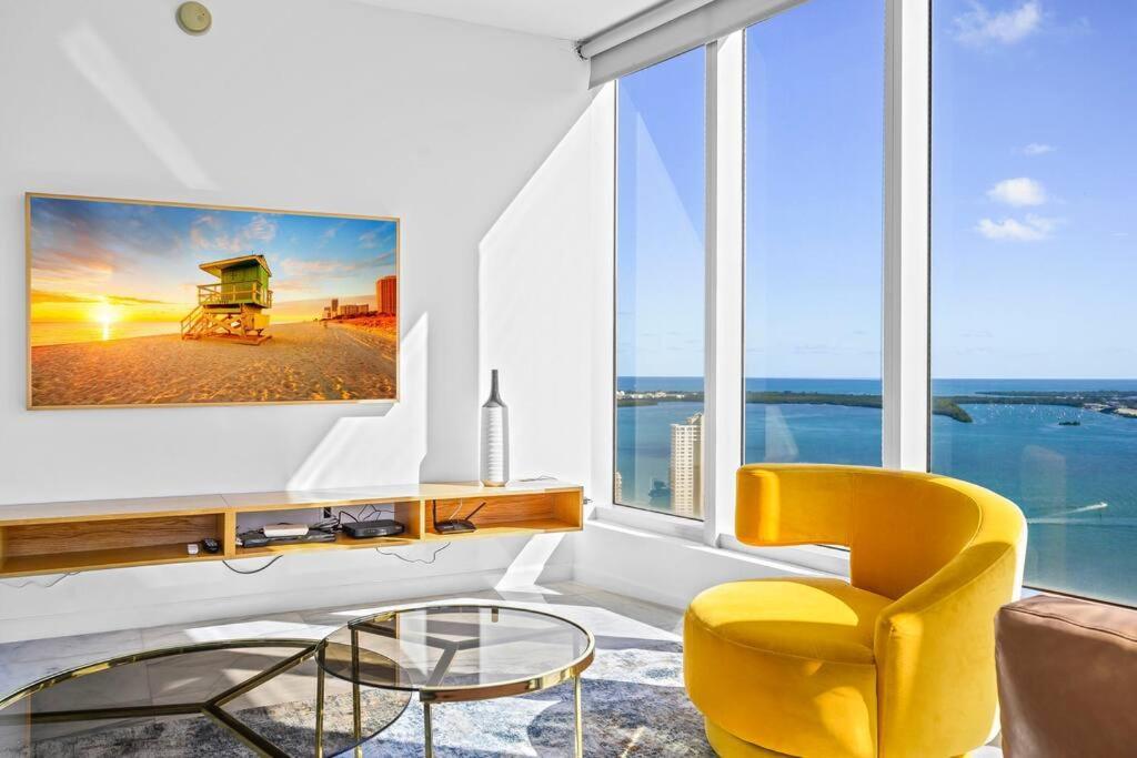 41st Floor Icon Brickell Corner 2 Bed/2bath With Bay And Cityview • 5 Star Apartment