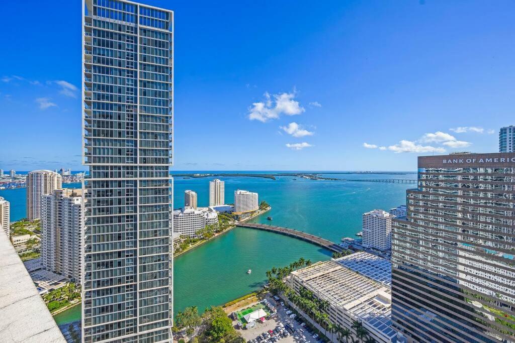 41st Floor Icon Brickell Corner 2 Bed/2bath With Bay And Cityview • 5 Star Miami