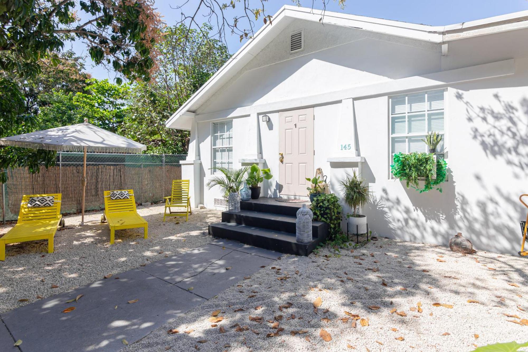 With Backyard - Heart Of Downtown And Wynwood Apartment *