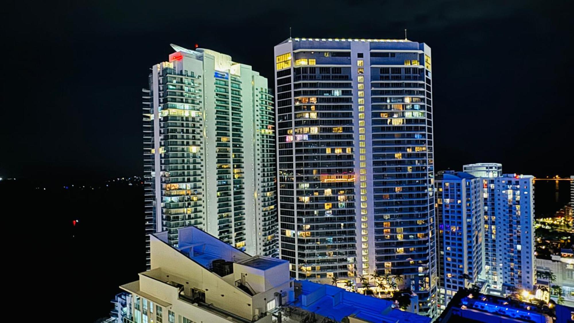 Upscale In The Heart Of Brickell Apartment