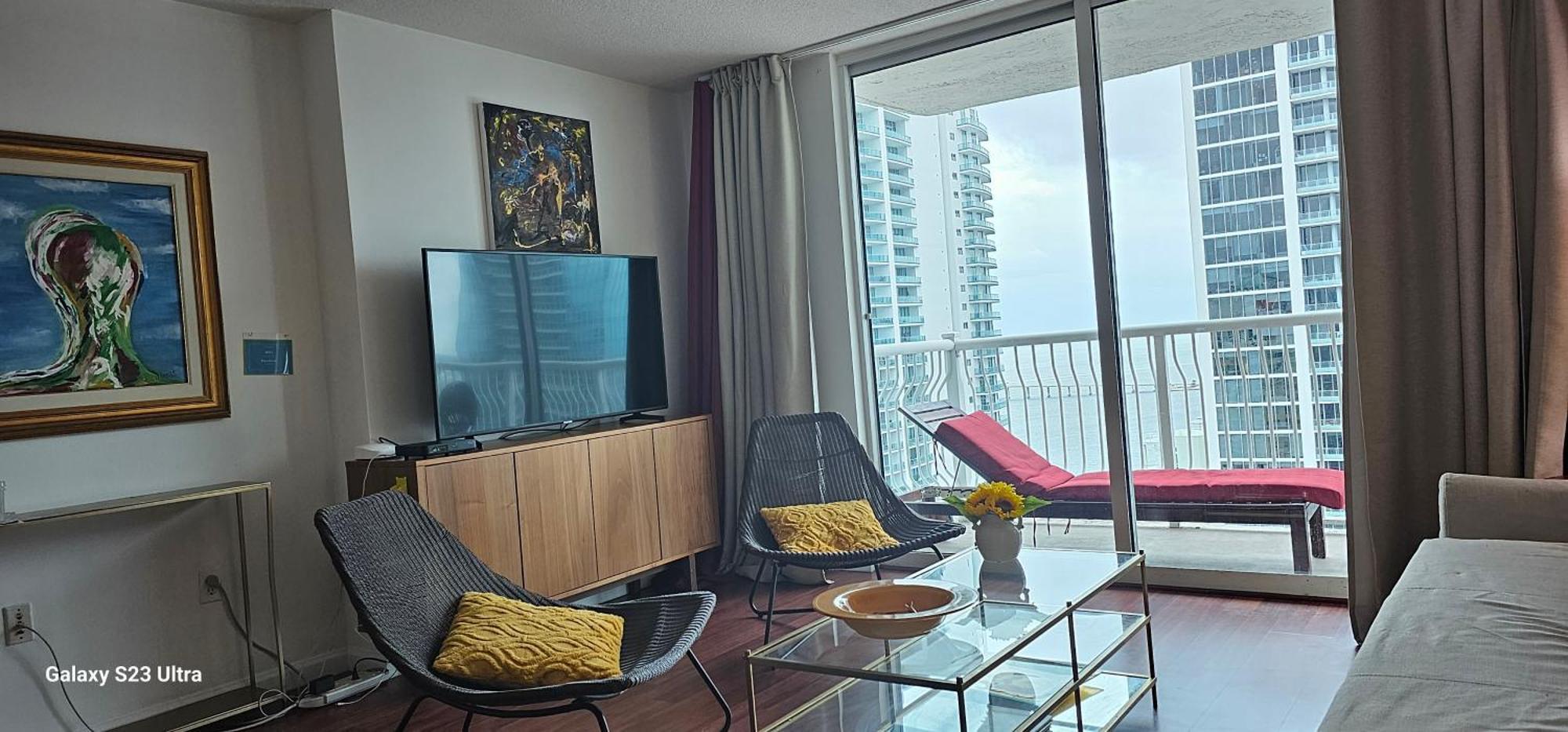 Apartment Brickell Unit, Amazing View, Balcony, Pool, 1 Free Parking
