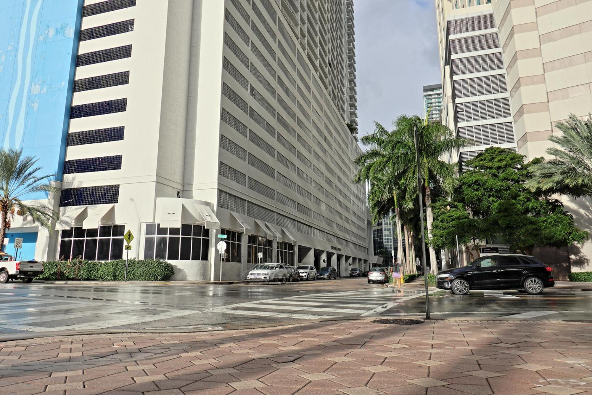Upscale In The Heart Of Brickell *