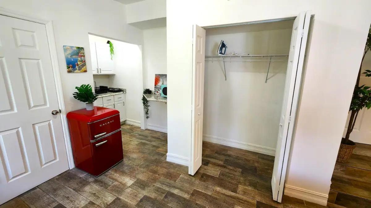 Holiday home 3 Bd House In Design District! Miami