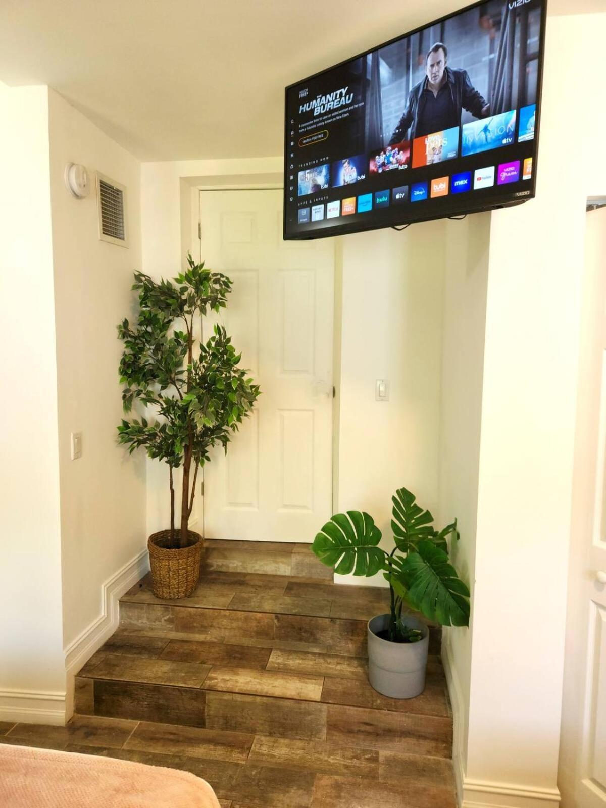 3 Bd House In Design District! Holiday home *