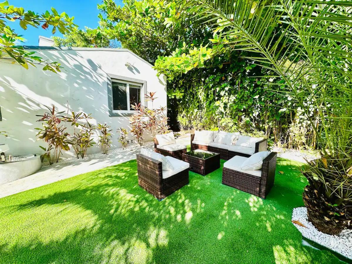 Holiday home 3 Bd House In Design District! Miami