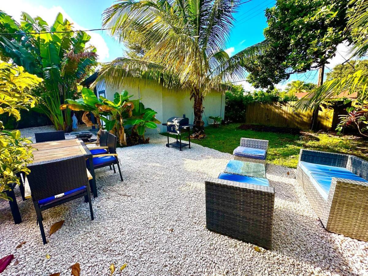 Holiday home 3 Bd House In Design District!