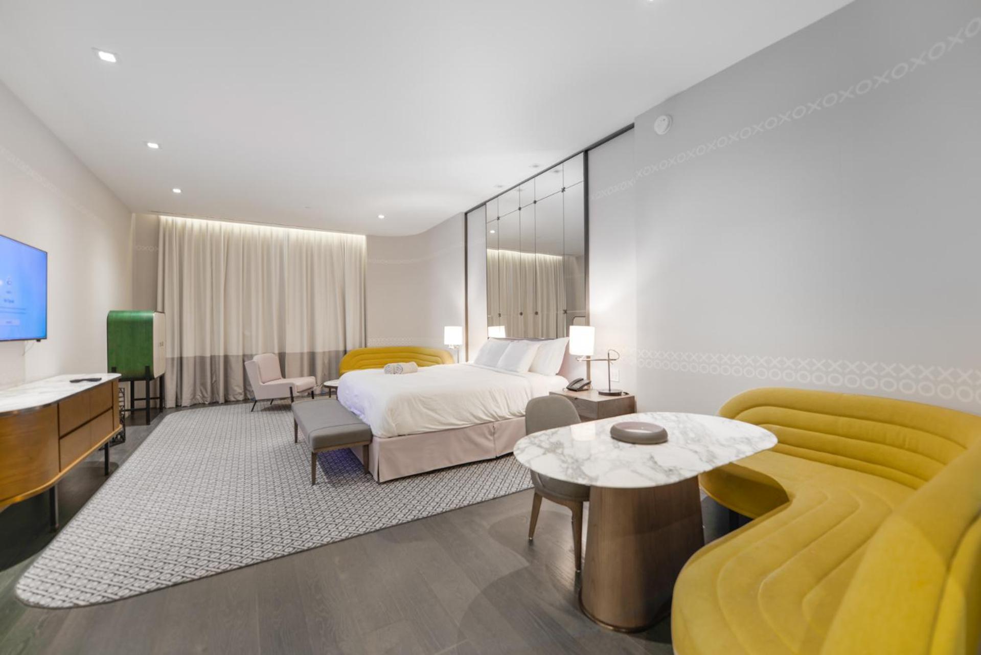 Wonderful King With Pool At Sls Lux Brickell Apartment