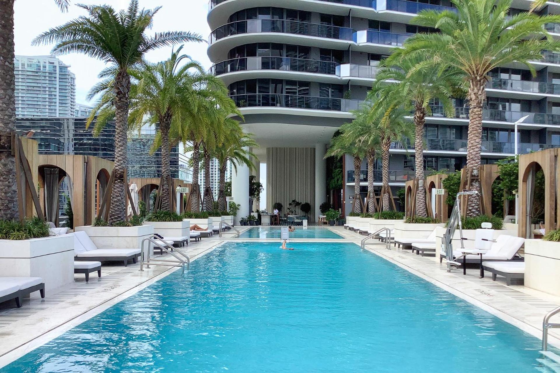 Wonderful King With Pool At Sls Lux Brickell Miami