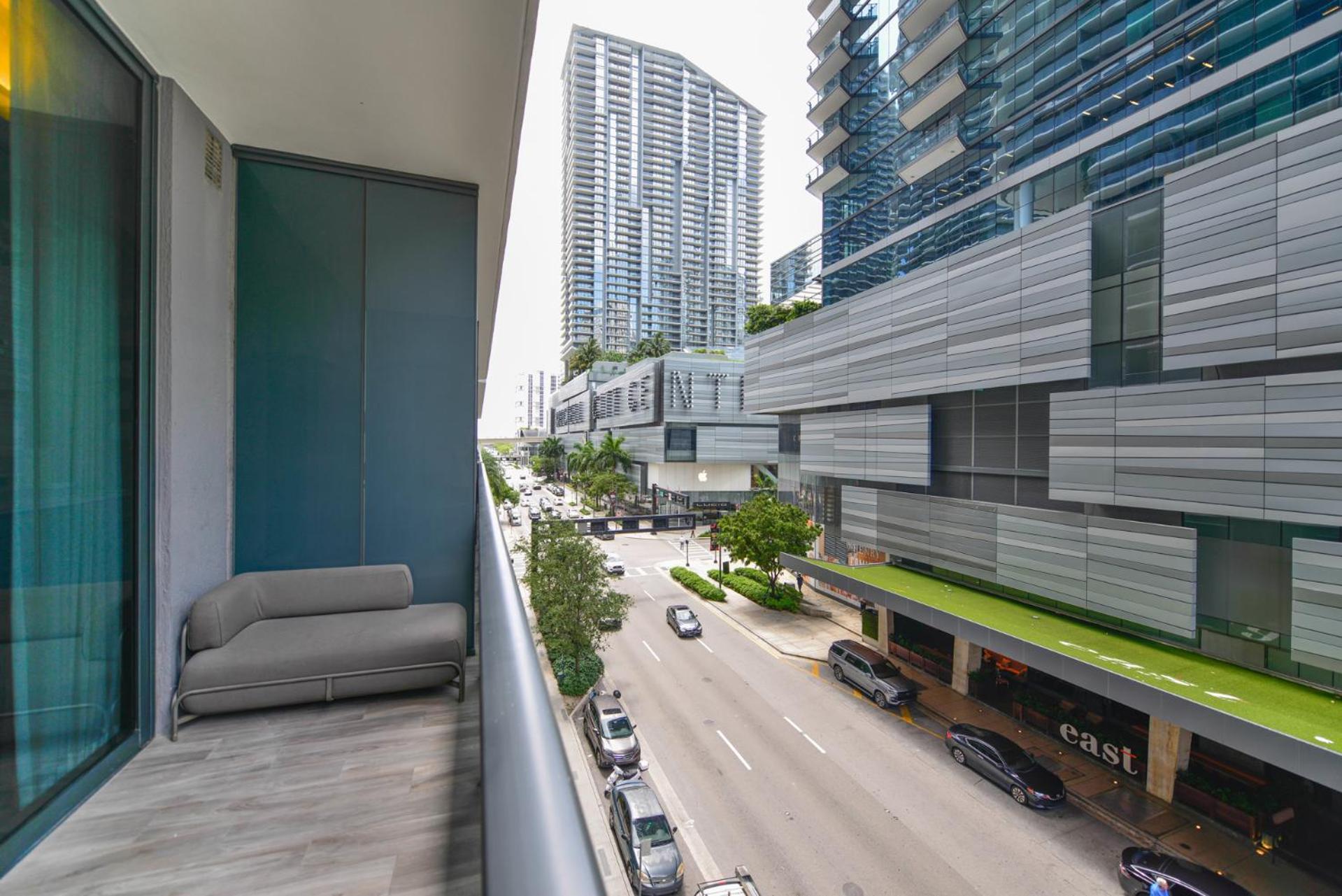 Apartment Wonderful King With Pool At Sls Lux Brickell Miami
