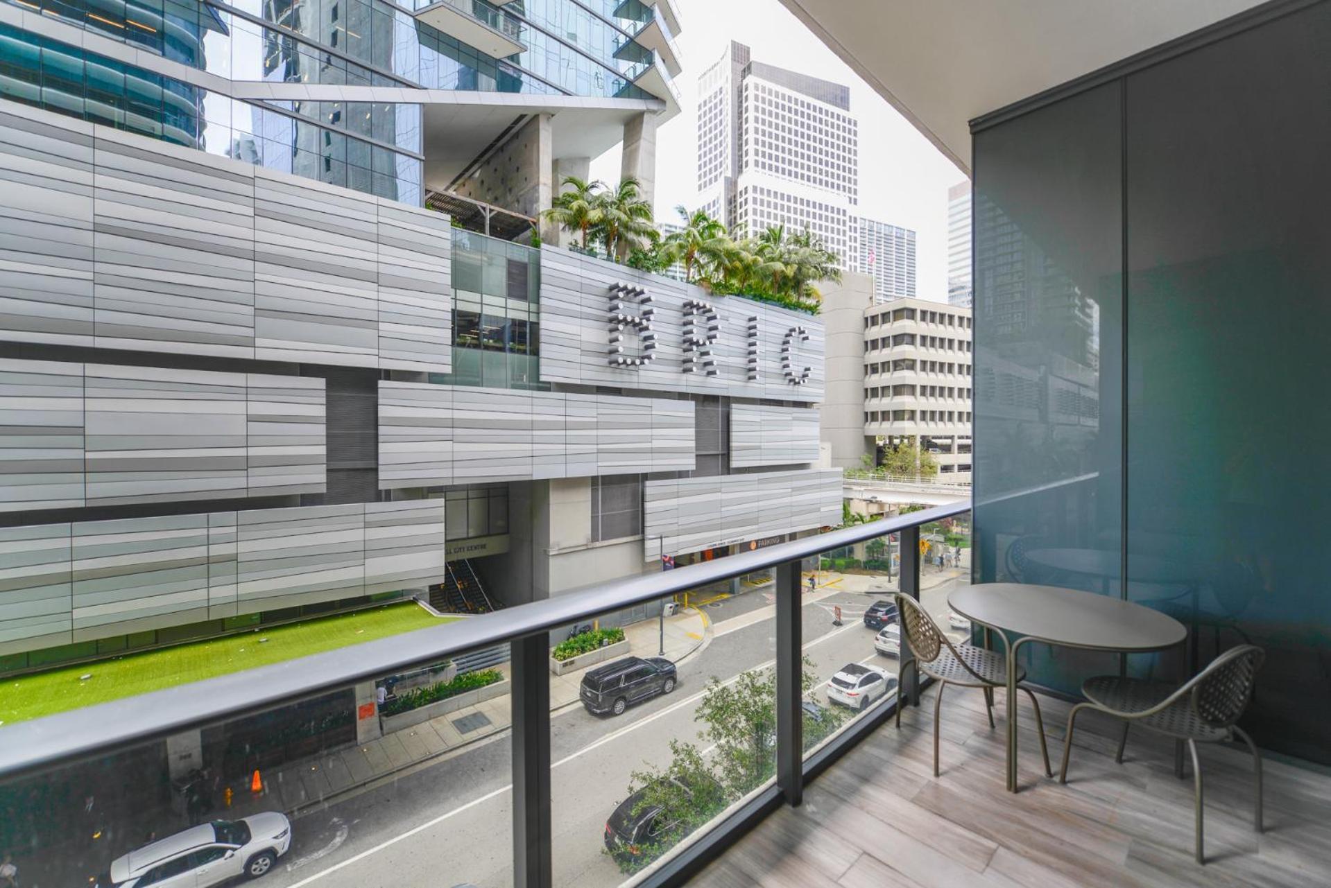 Apartment Wonderful King With Pool At Sls Lux Brickell