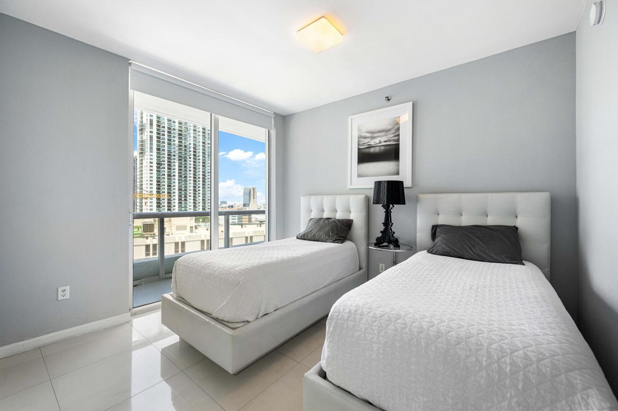 Icon Brickell In Downtown 2bd 2ba * Miami