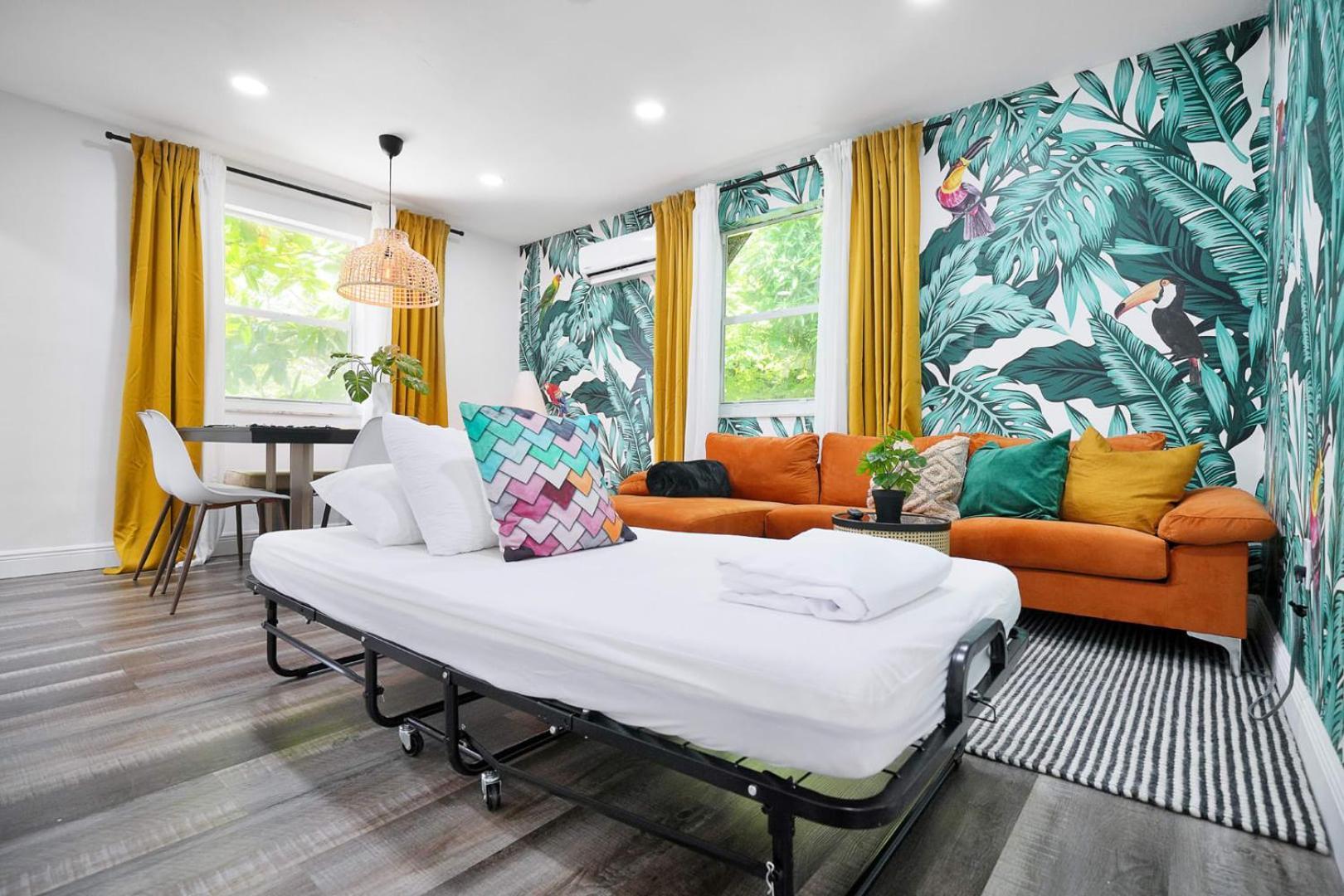 Vacay Spot Wynwood: Urban Jungle Oasis With Massage Shower & Bbq Patio *
