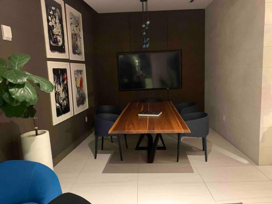Aparthotel Luxury Oceanview At Design District *
