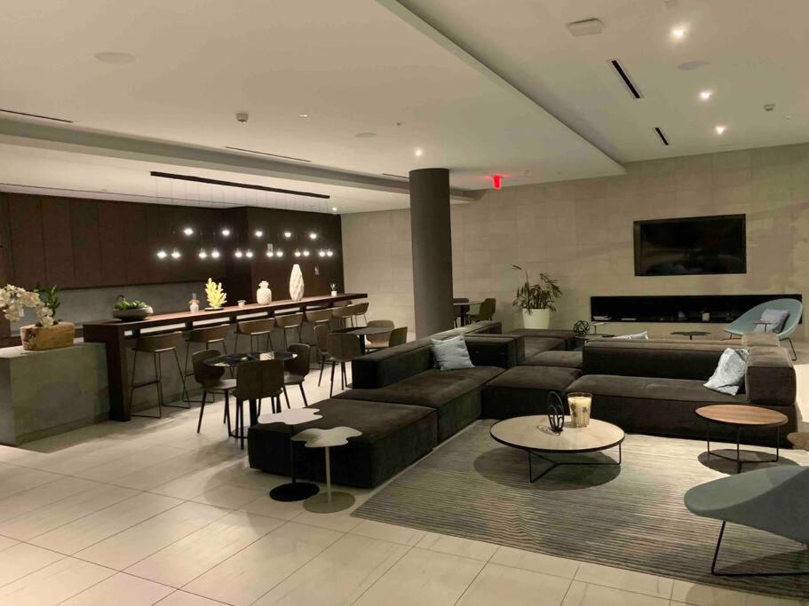 Luxury Oceanview At Design District