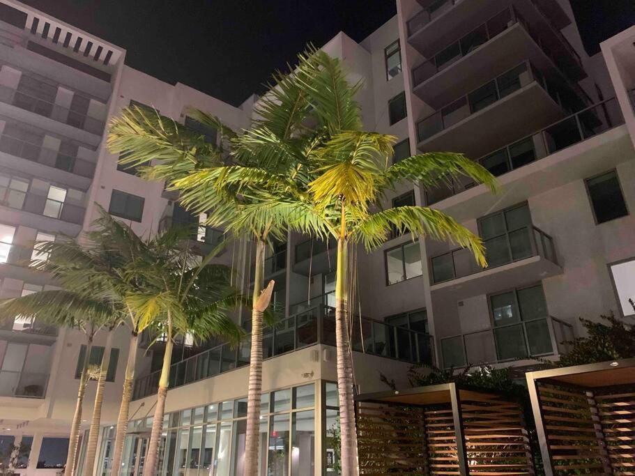 Aparthotel Luxury Oceanview At Design District