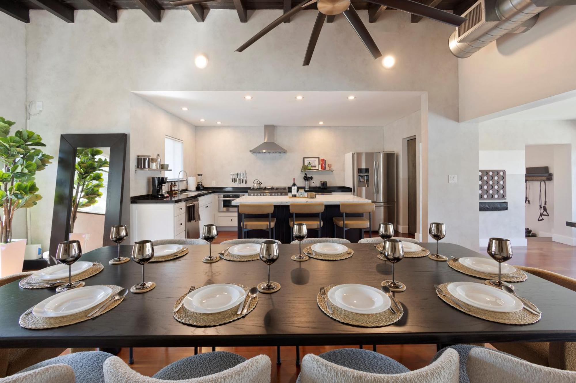 Holiday home Waterfront - Kayak & Paddleboards - Firepit - Pool *