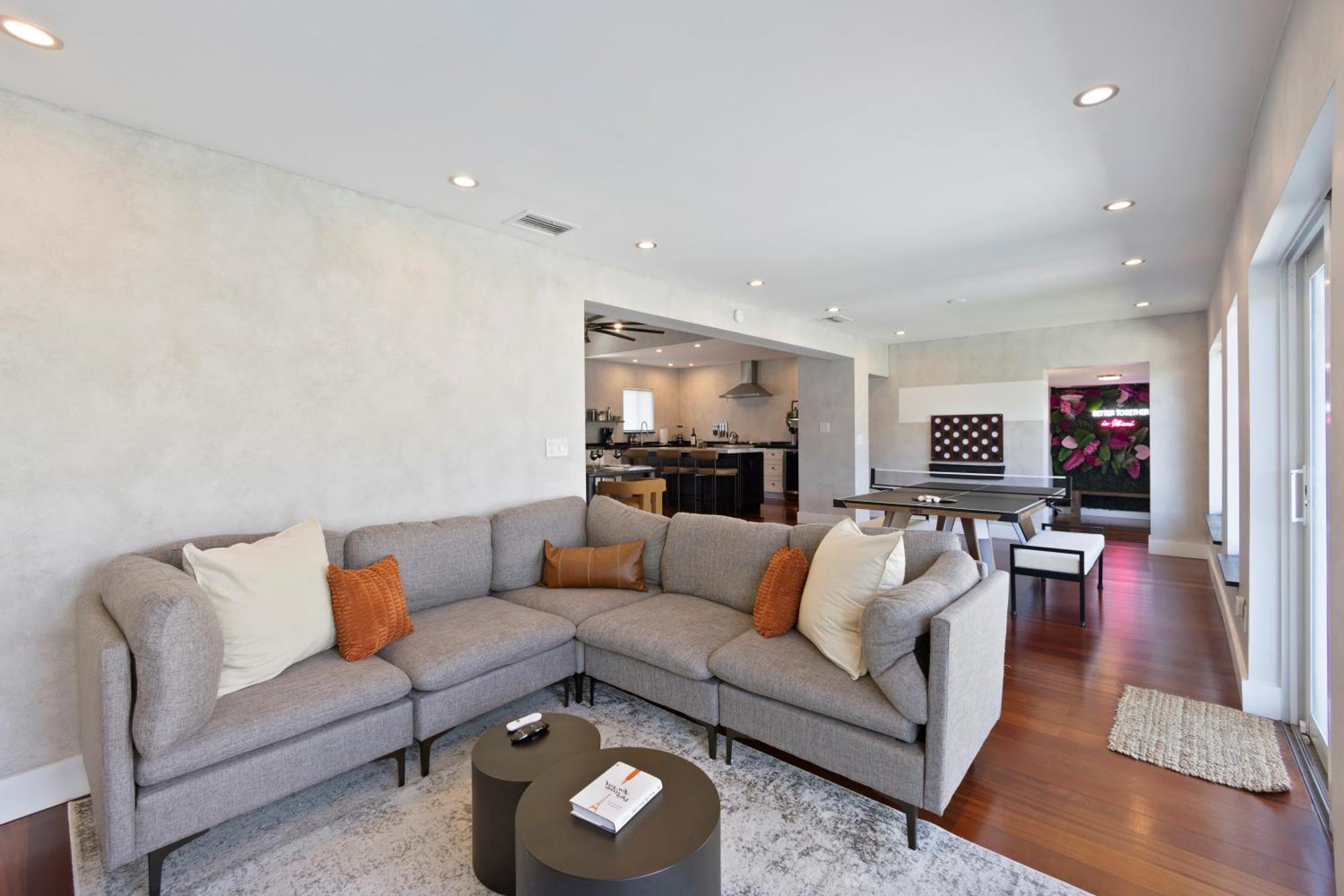 Waterfront - Kayak & Paddleboards - Firepit - Pool *