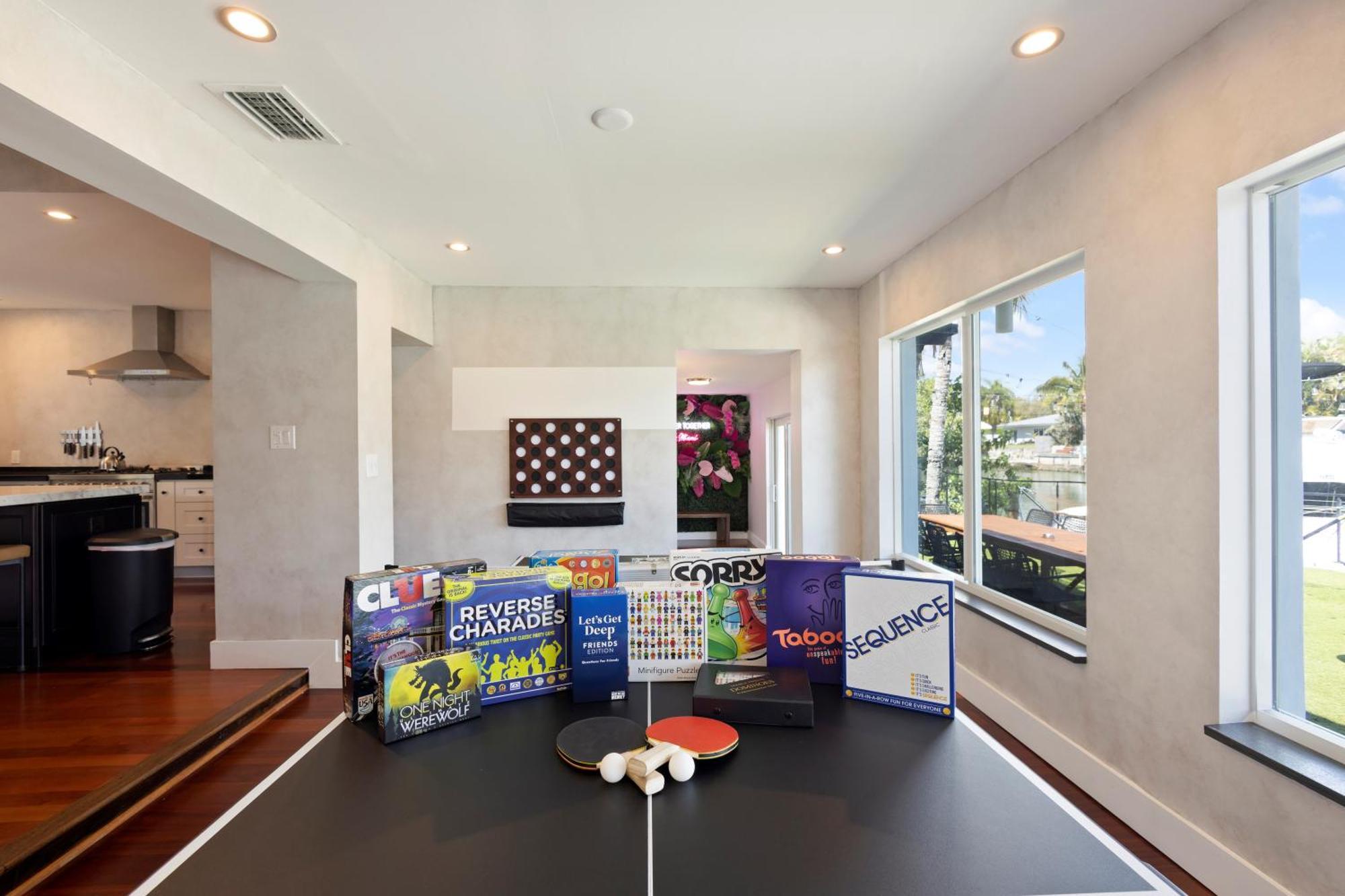 Holiday home Waterfront - Kayak & Paddleboards - Firepit - Pool *