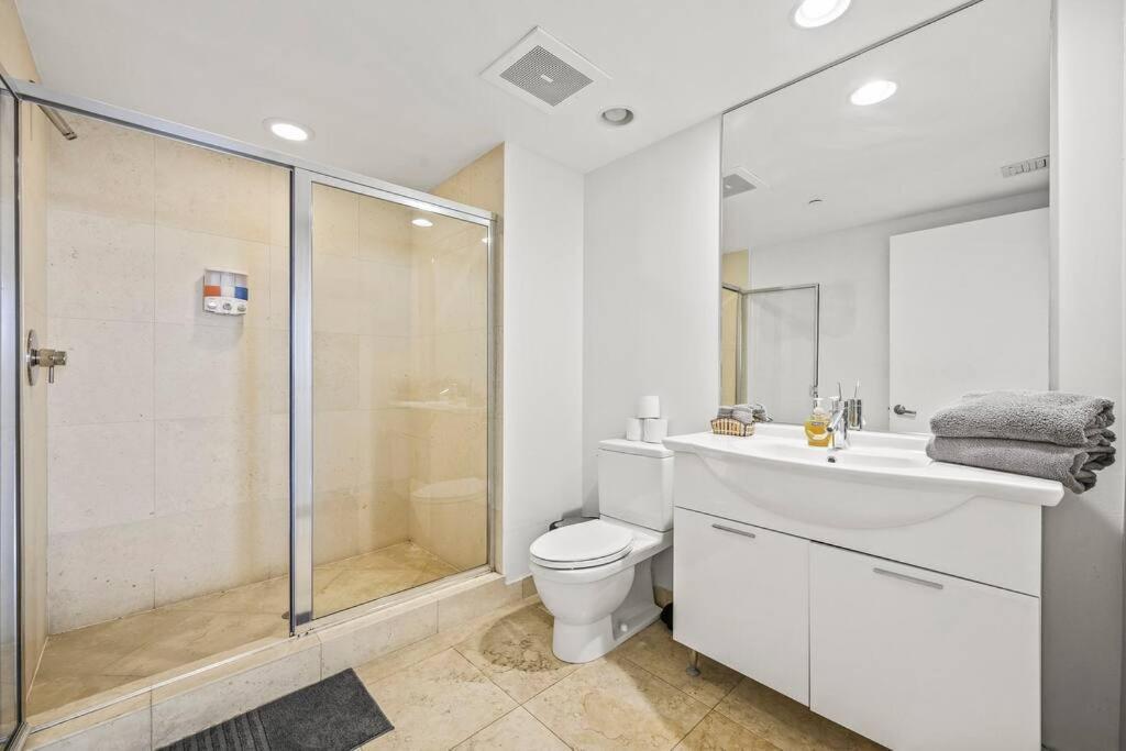 44th Floor Corner 2 Bdr• Icon Brickell• Ocean View And Free * Miami