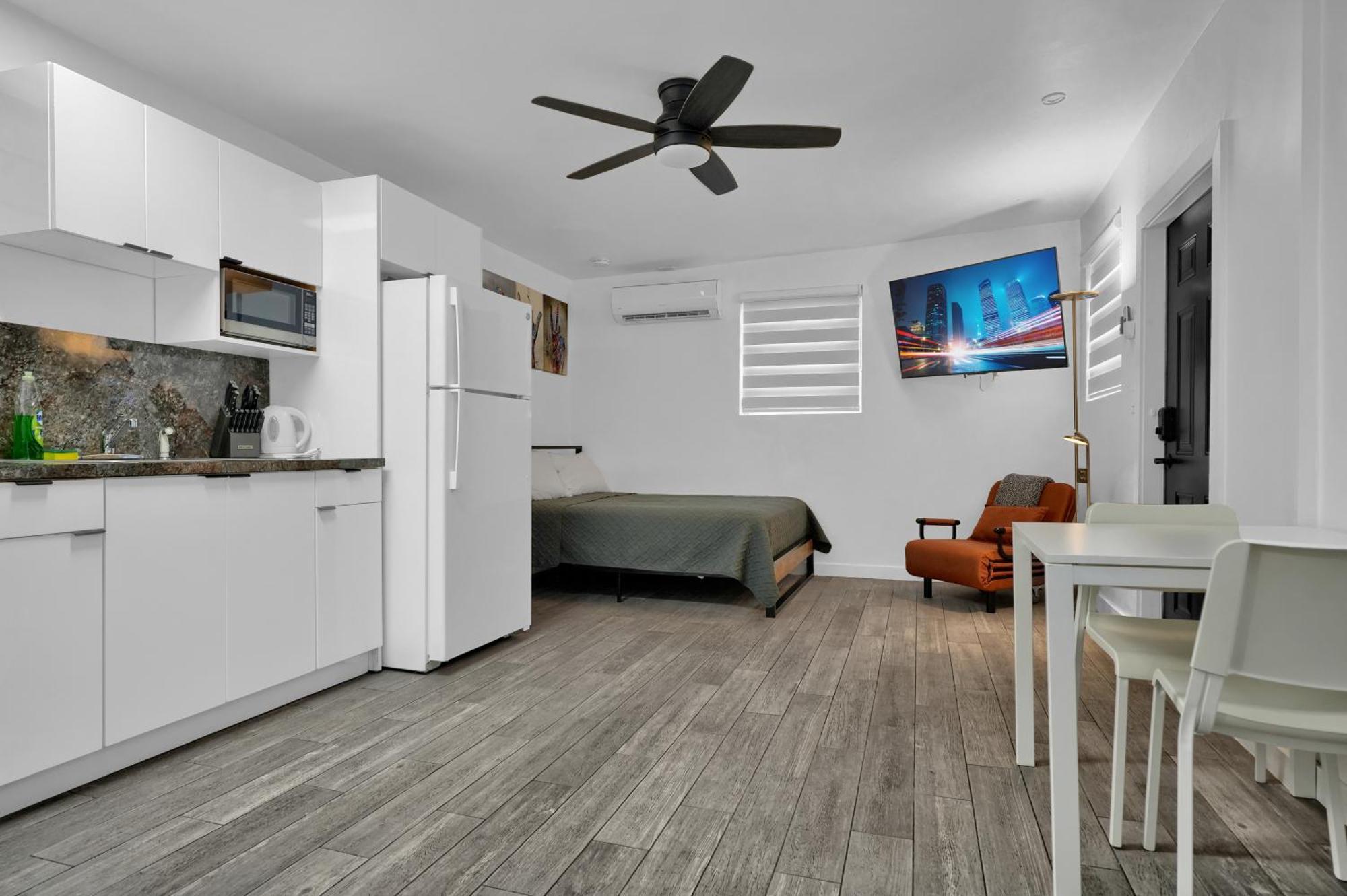 Sri House Holiday home Miami
