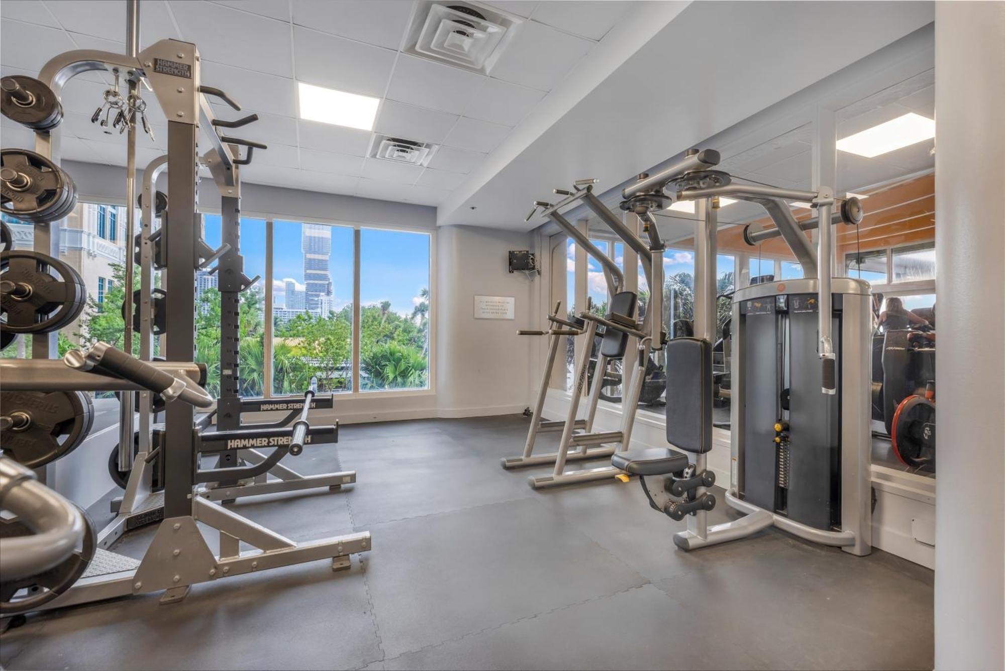 Apartment Stunning Balcony Views 4 Bedroom Miami