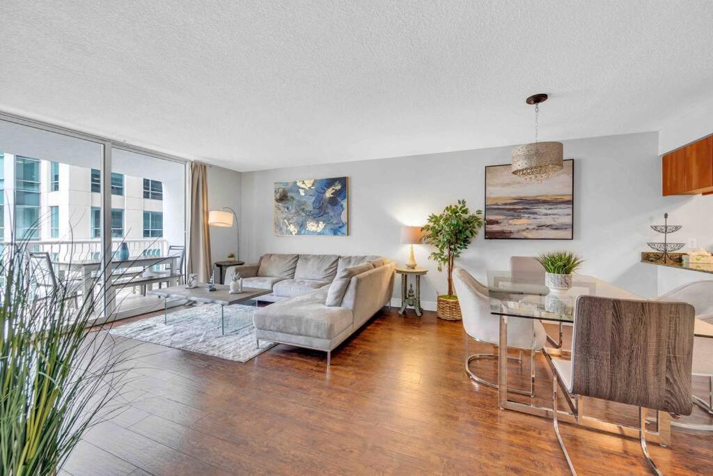 Beautiful 1 Bed 1 Bth • Brickell Apartment