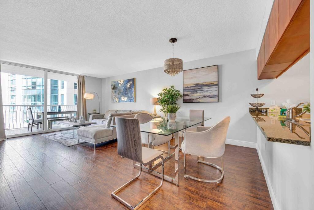 Beautiful 1 Bed 1 Bth • Brickell Apartment