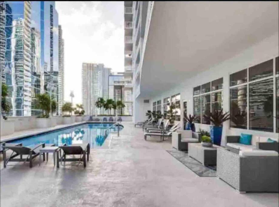 Apartment Dazzling 1 Bed 1 Bth • Brickell • Bay & View
