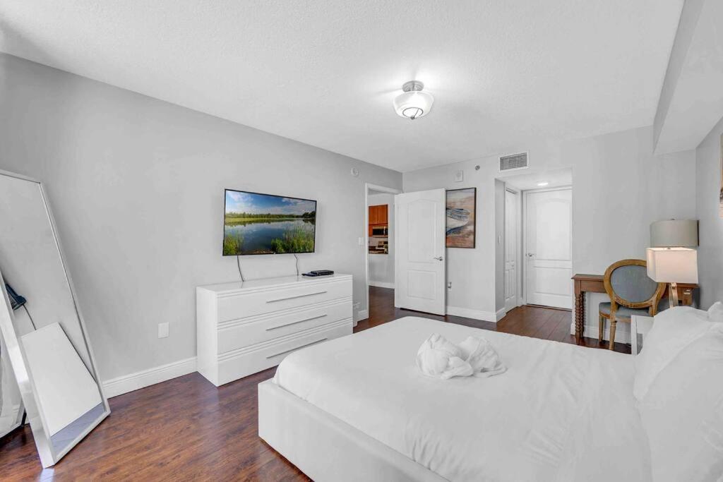 Apartment Beautiful 1 Bed 1 Bth • Brickell Miami