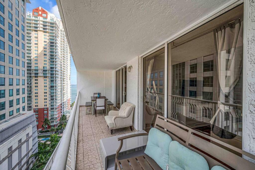 Beautiful 1 Bed 1 Bth • Brickell Apartment *