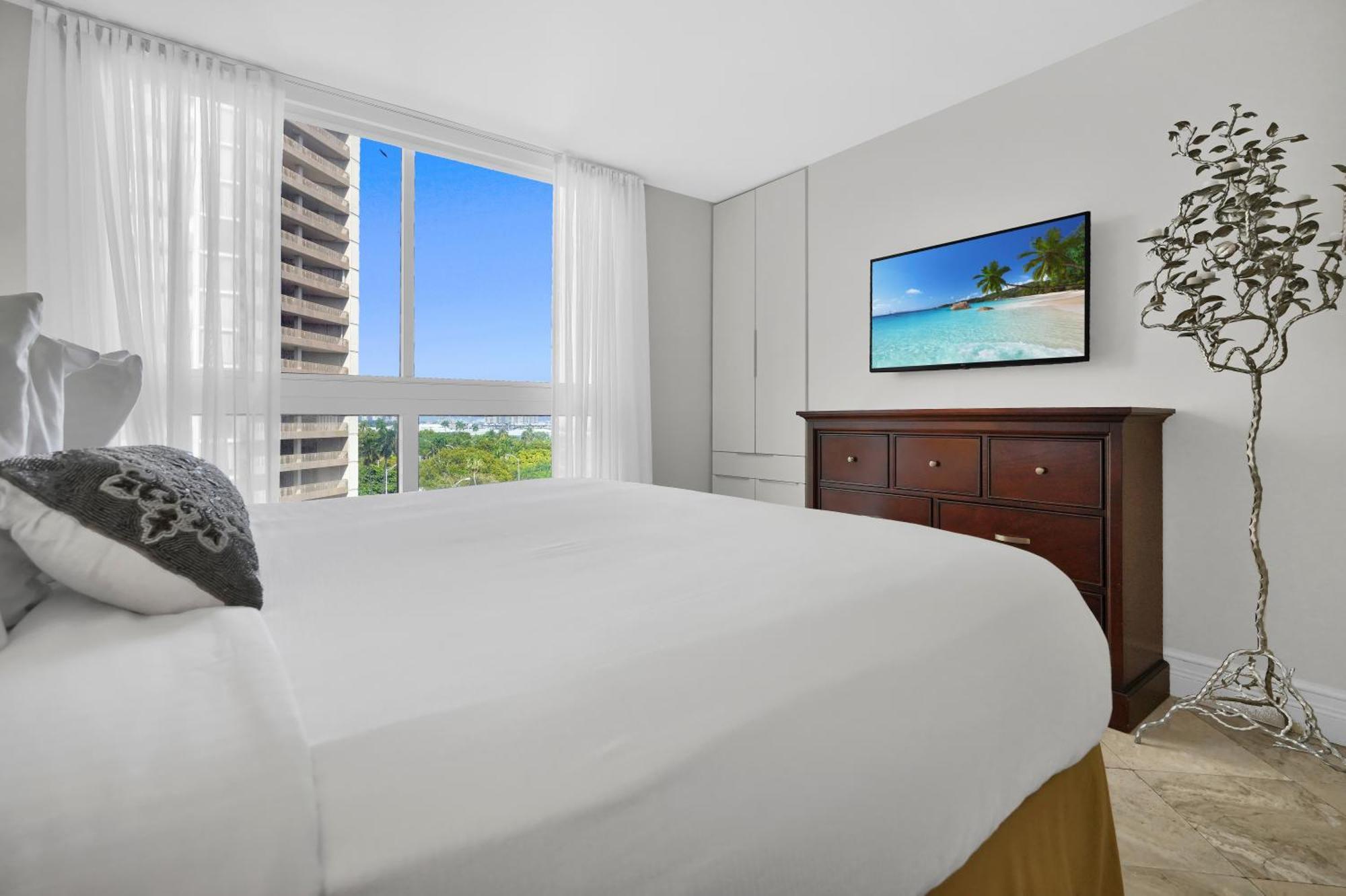 Modern Bay View Balcony In The Grove Free Parking Miami