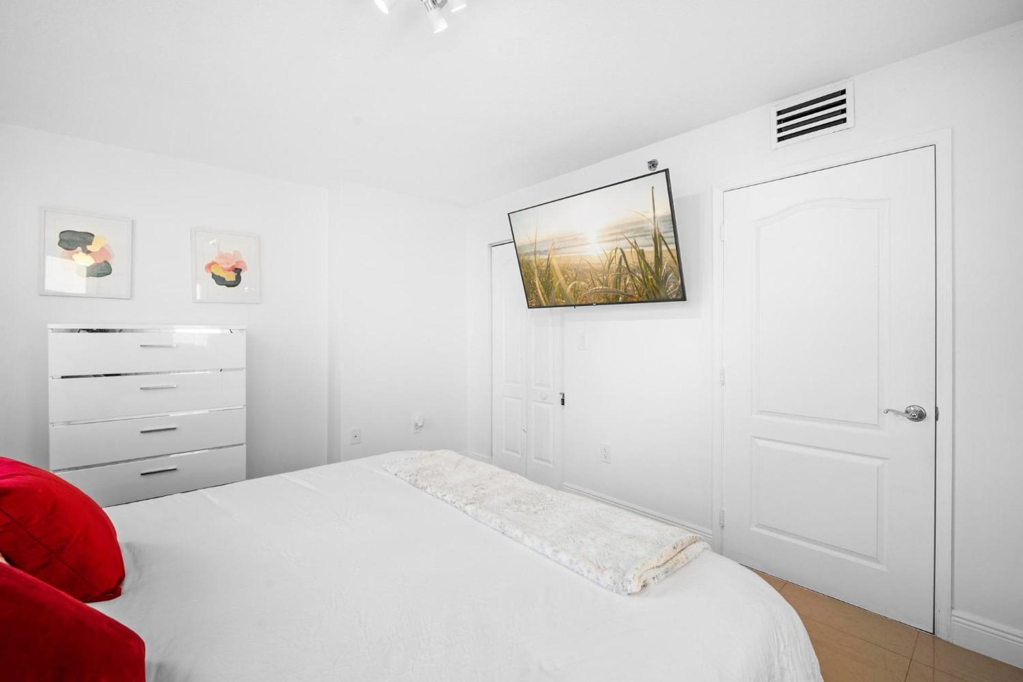 Bnb Hyperion - Luxe 3b W City & Ocean Views Casa de férias Miami