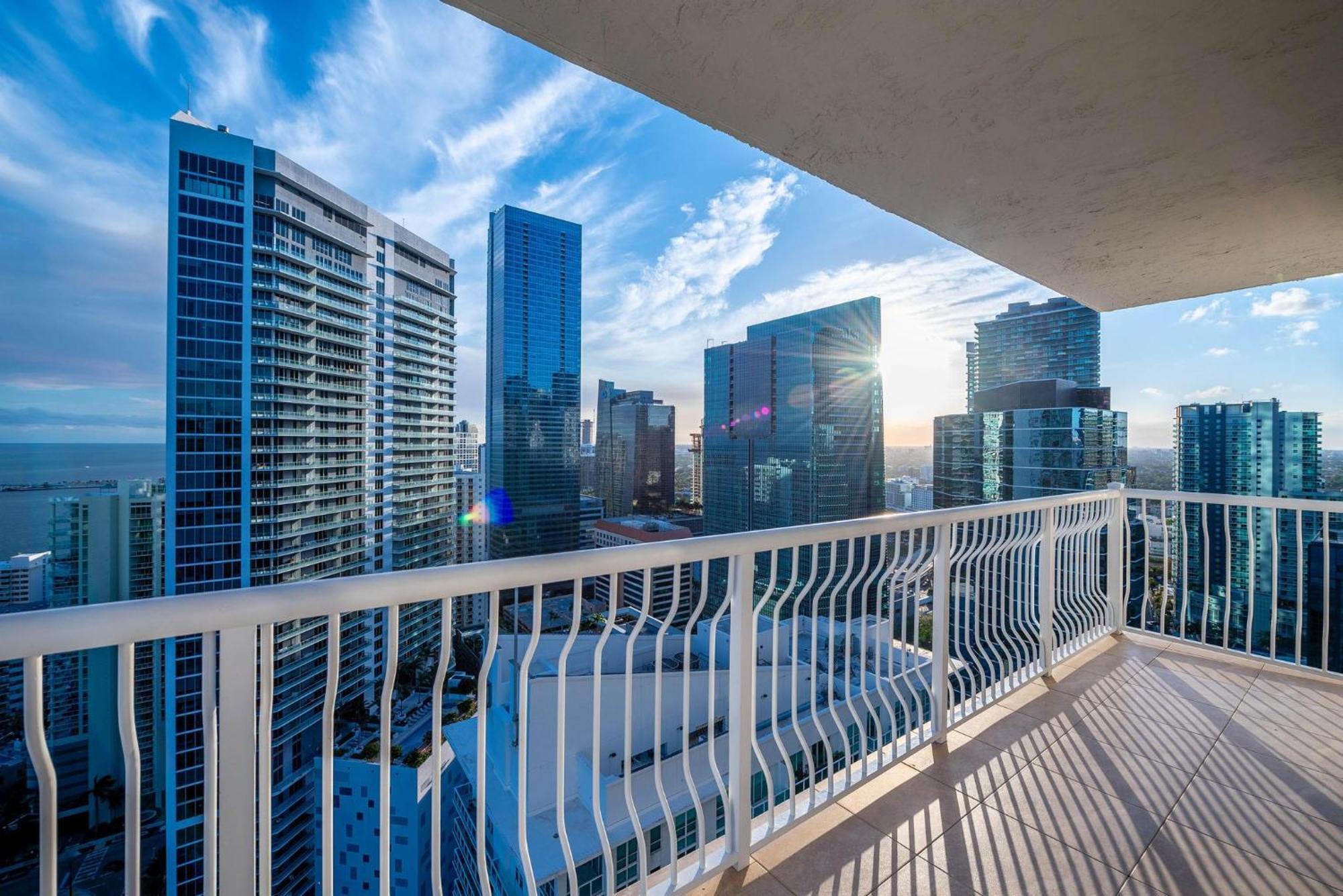 Casa de férias Bnb Hyperion - Luxe 3b W City & Ocean Views *