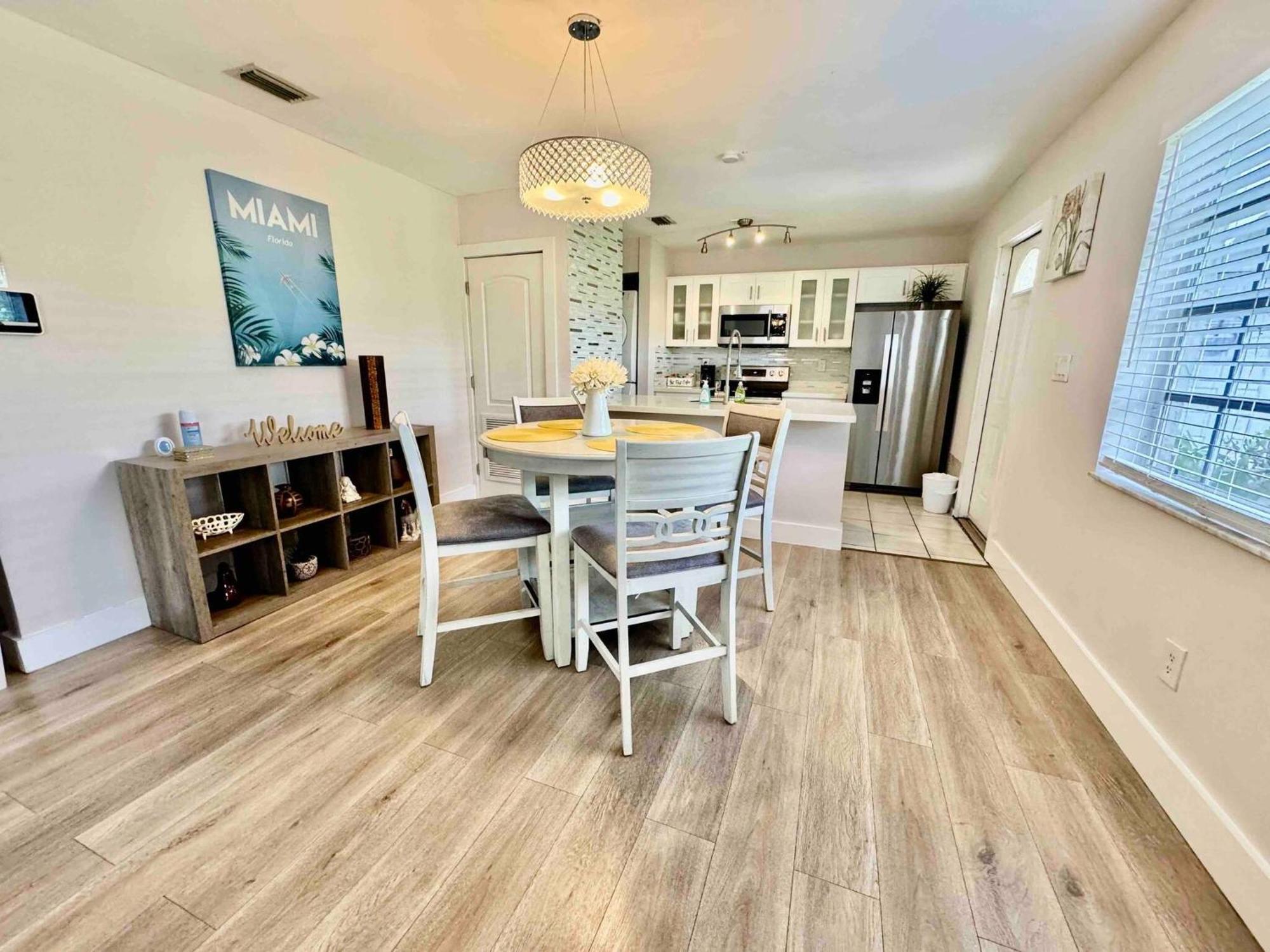 Cozy Near Coconut Grove And The Of Miami