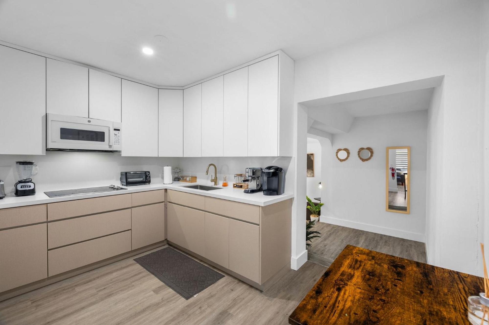 Comfortable House For Your Enjoyment In Apartment